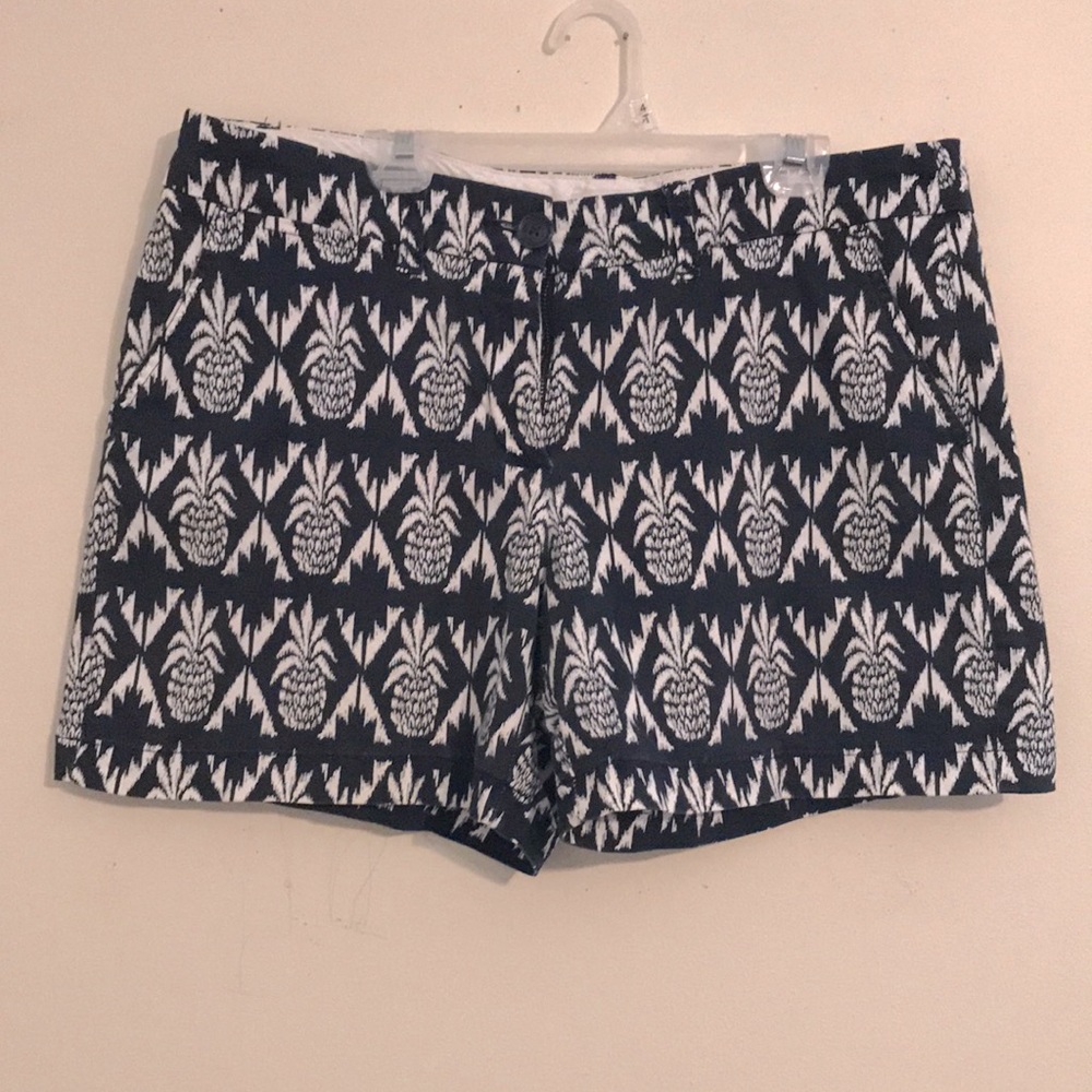 Navy with white  Crown & Ivy shorts